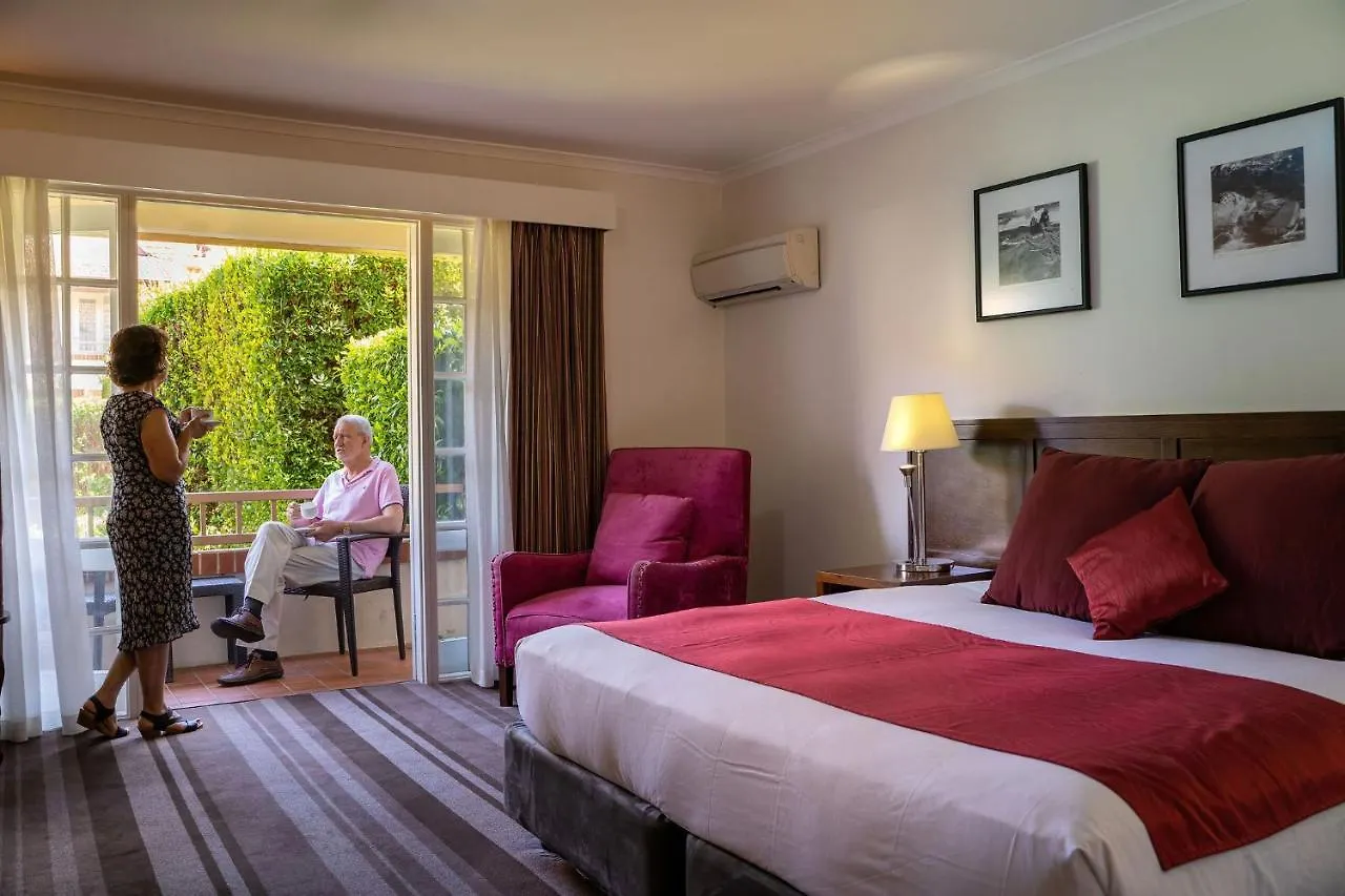 Mercure Canberra Hotel