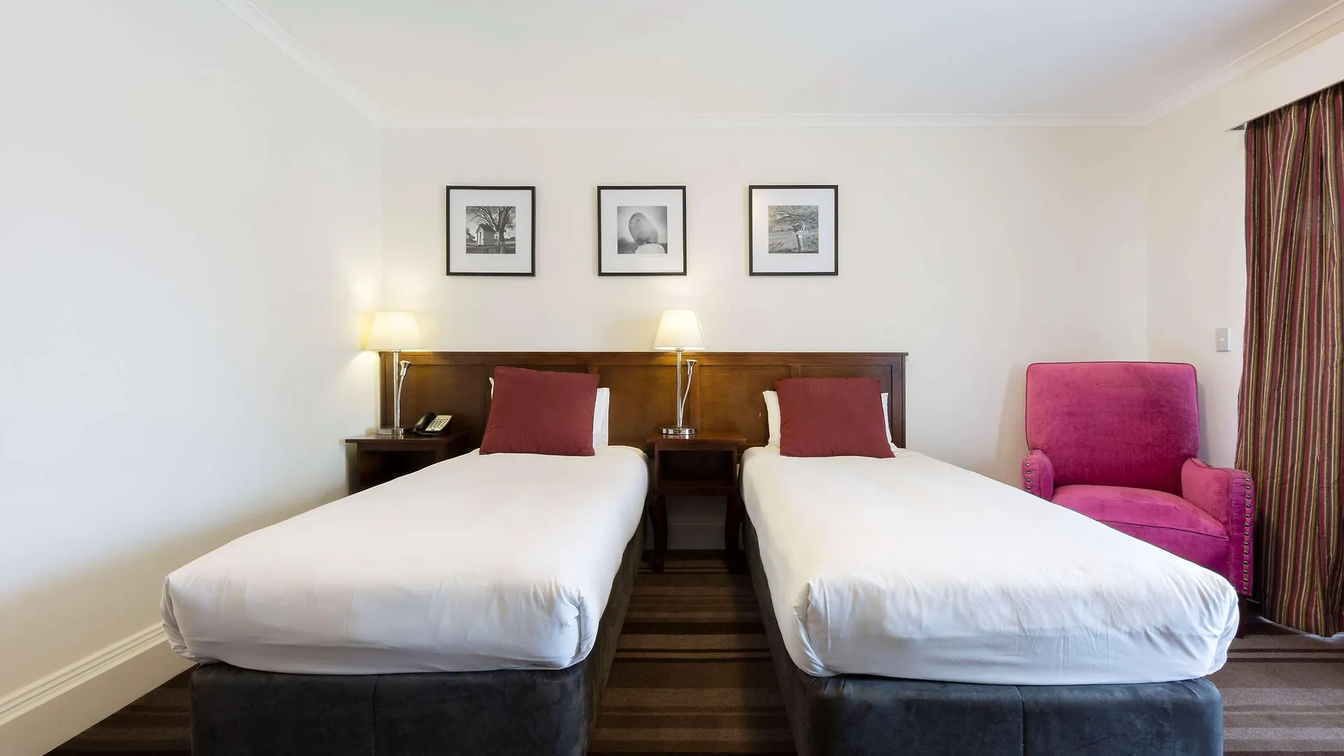Mercure Canberra