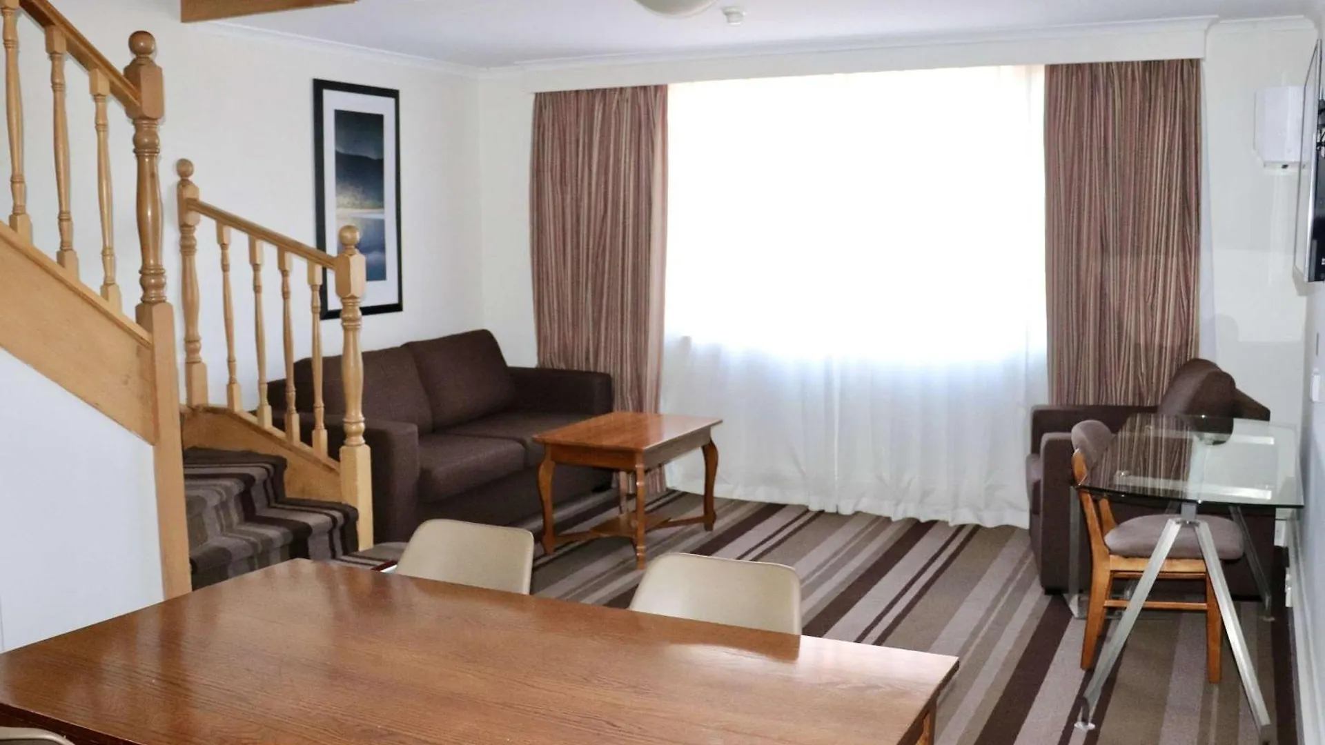 Mercure Canberra
